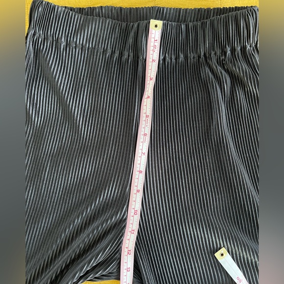 find me now plisse pants - Picture 4 of 7